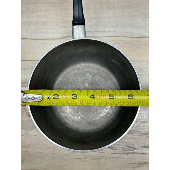 Vtg Solid Aluminum Ware Ever 1.5 Qt Saucepan Casserole With Lid Made In USA - Picture 9 of 9